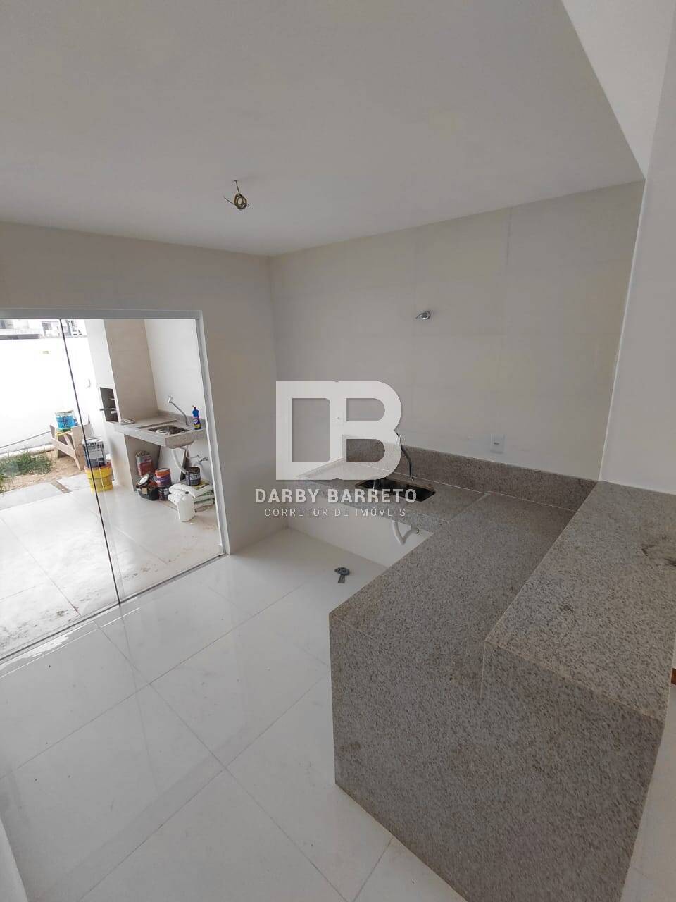 Casa à venda com 3 quartos, 96m² - Foto 3