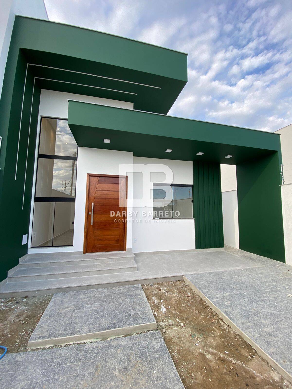 Casa à venda com 3 quartos, 83m² - Foto 1